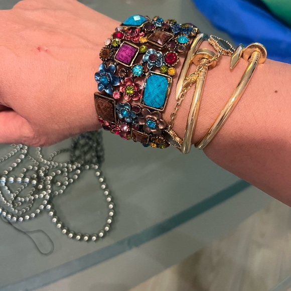 Beautiful cuff colourful bracelet - Picture 6 of 7